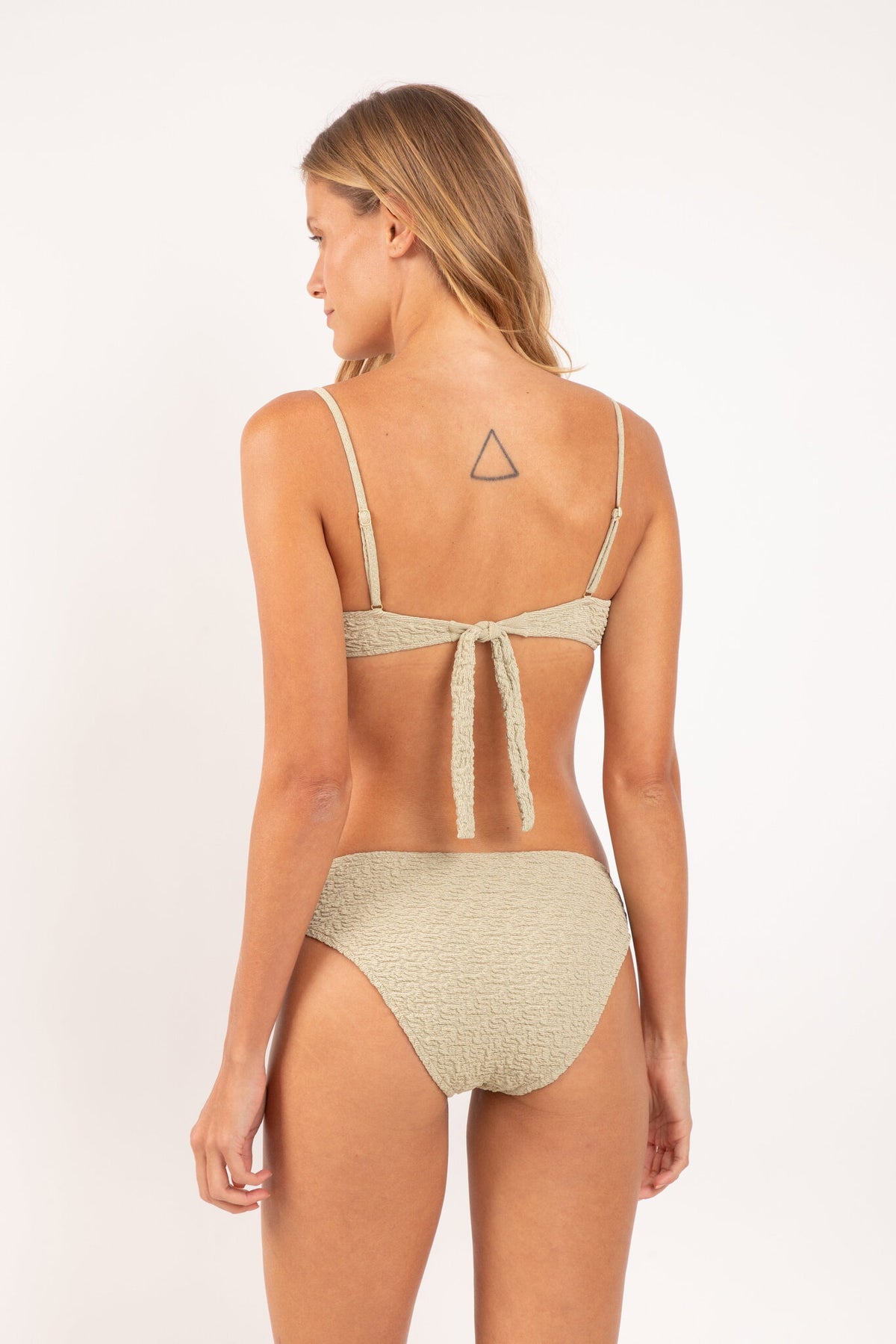 Model Back: Rio De Sol Bikini Bottoms Bottom Brisa-Pistache Essential-Comfy