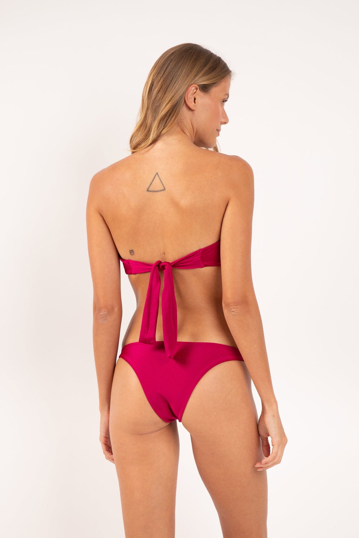 Model Back: Rio De Sol Bikini Bottoms Bottom Shimmer-Desejo Leblon