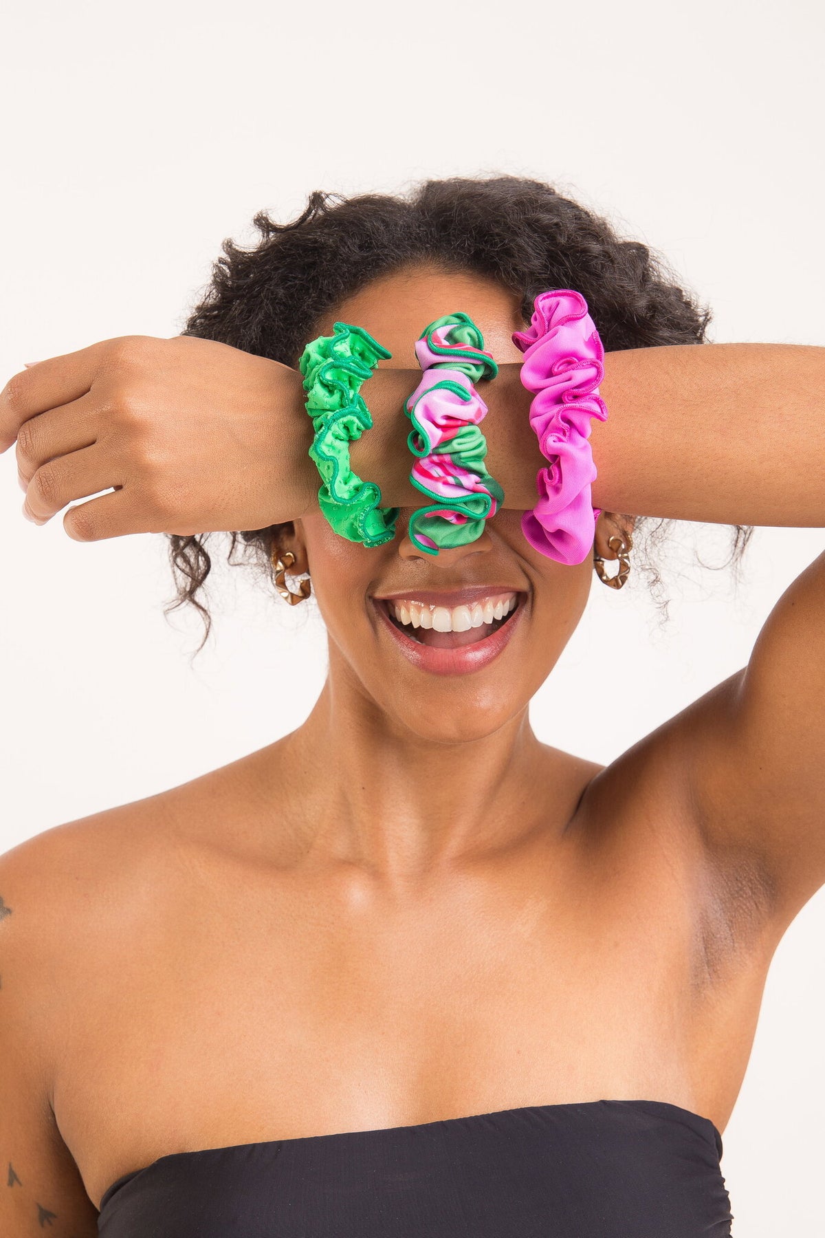 Image 05: Rio De Sol Hair Accessory Dots-Energy Scrunchie