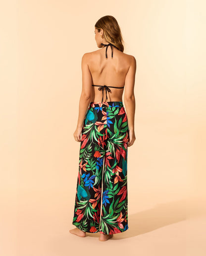Model Back: Lua Morena Pants Luau Pantalona Crepe