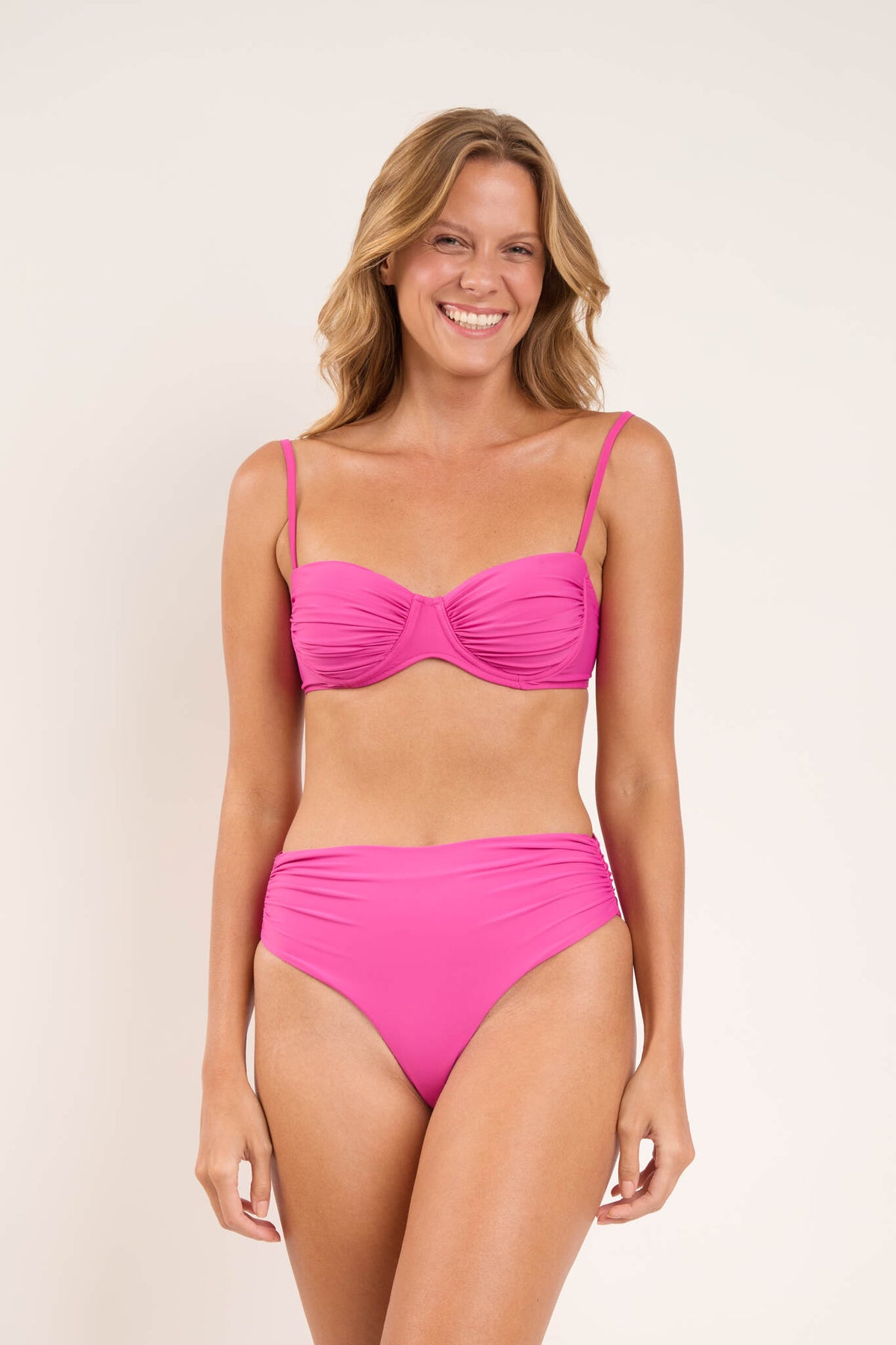 Model Front: Rio De Sol Bikini Tops Top Fluity-Amor Vickie