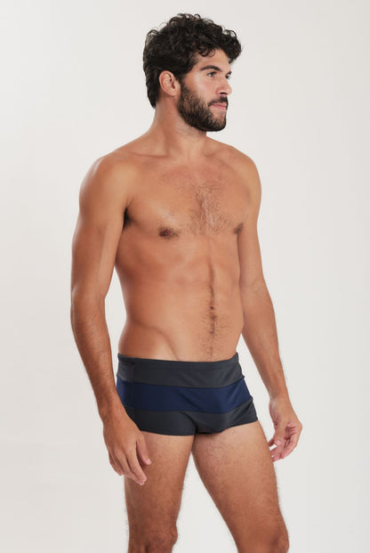 Model Front: Blueman Swim Trunks Sunga Army Crepusculo Bicolor Cinza