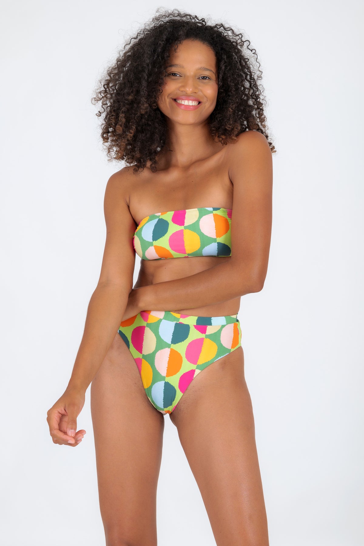 Model Front: Rio De Sol Bikini Bottoms Bottom Garden-City Hotpant-Cos