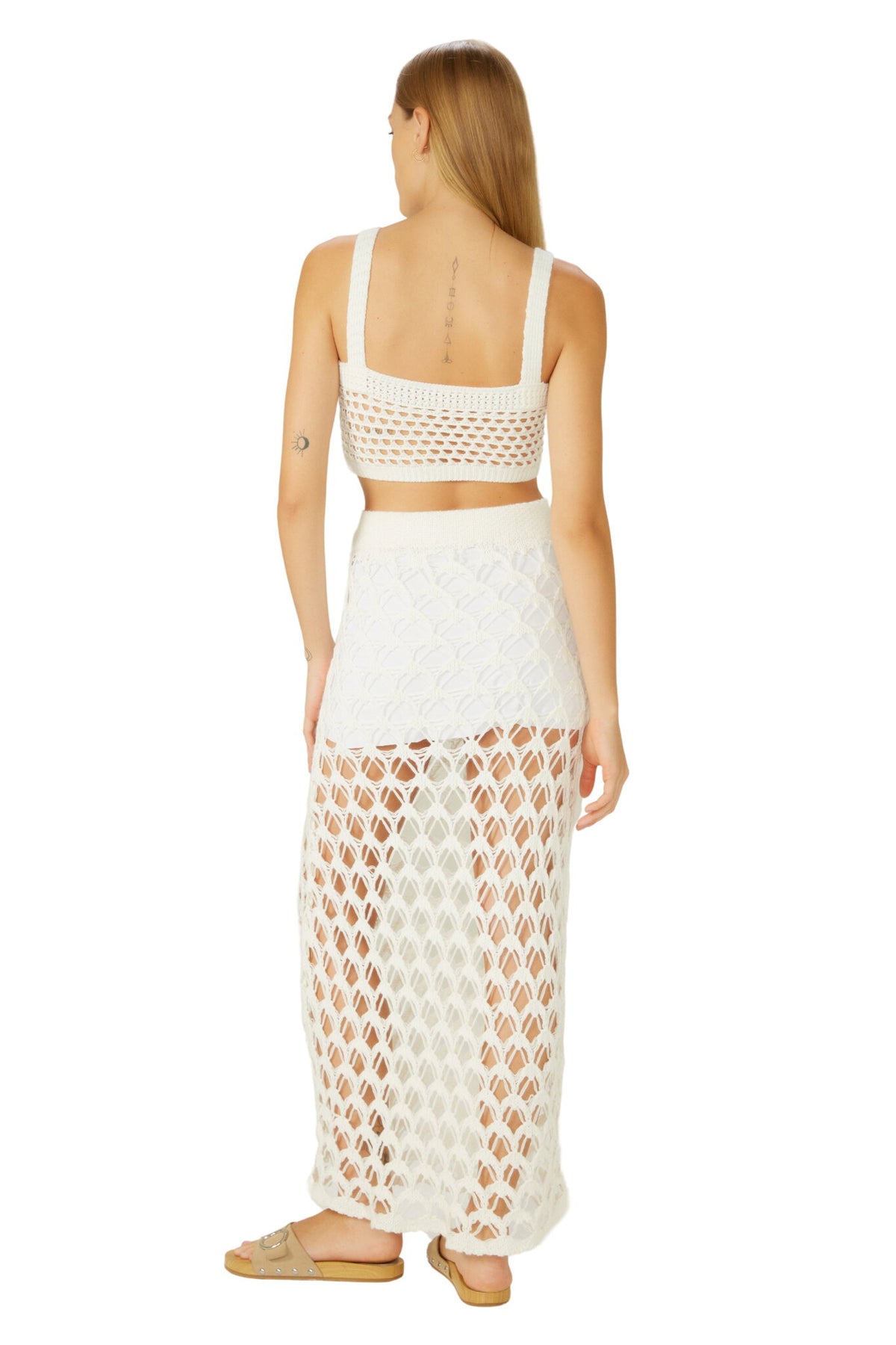 Model Back: Blueman Skirts Off-White Saia-Tricot