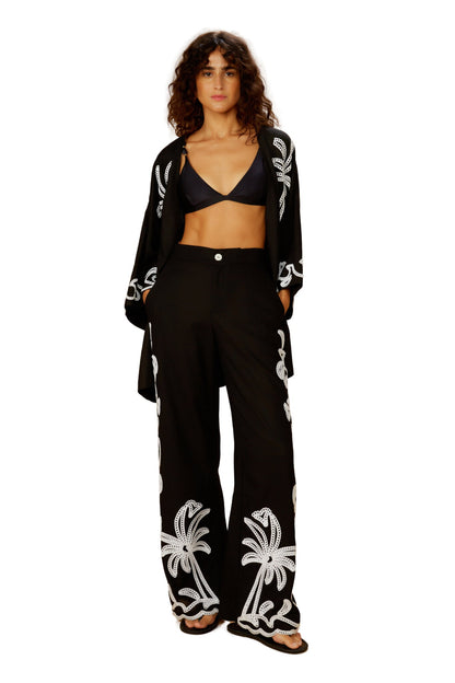 Model Front: Blueman Kaftans And Kimonos Kimono Barrado Preto
