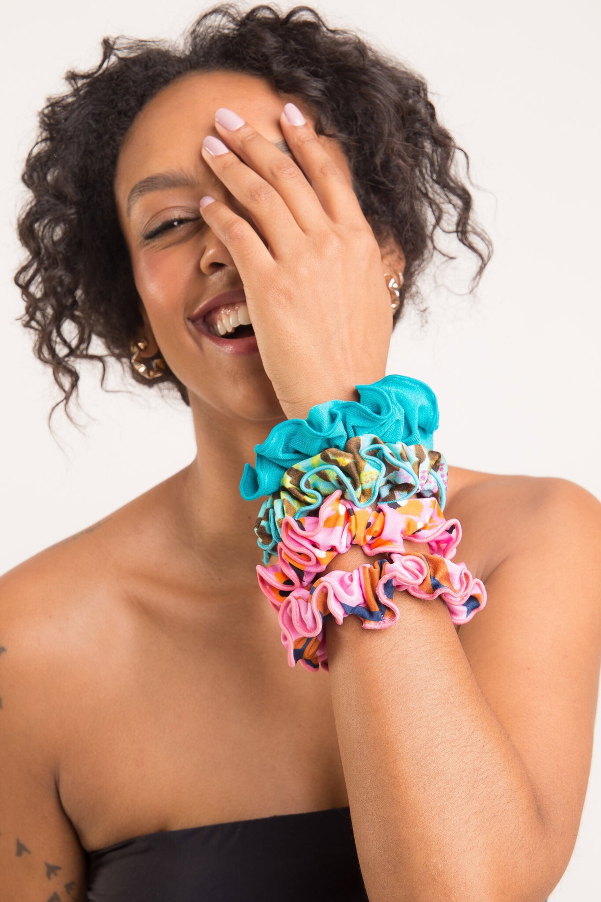 Image 02: Rio De Sol Hair Accessory Malibu-Atol Scrunchie