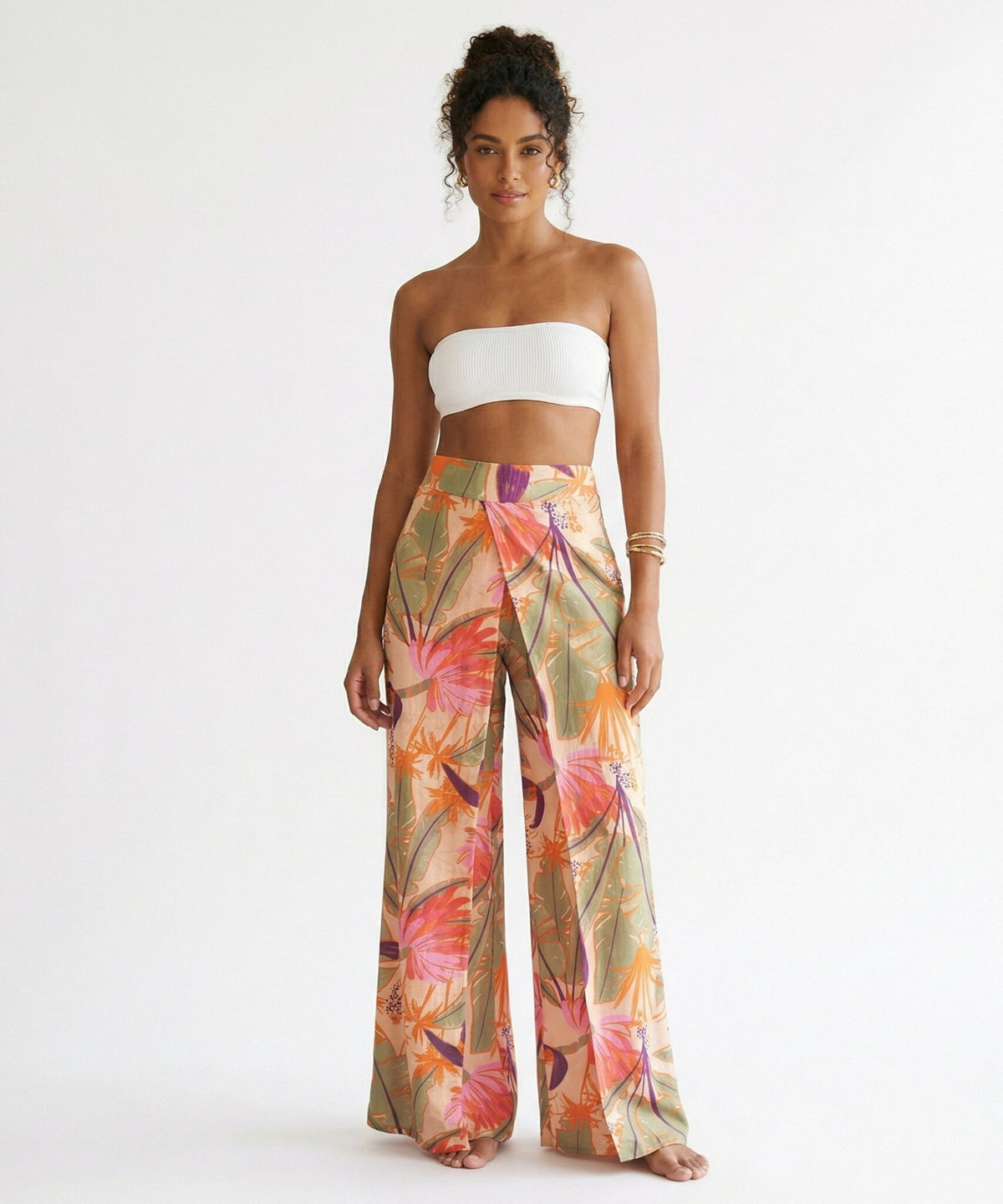 Model Front: Rio De Sol Pants Oasis Wide Pants