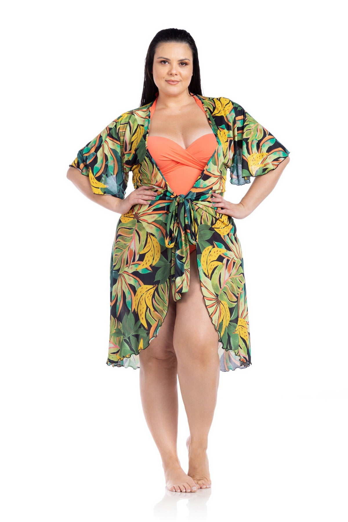 Model Front: La Playa Midi Dresses Borboleta Tropicool Preto
