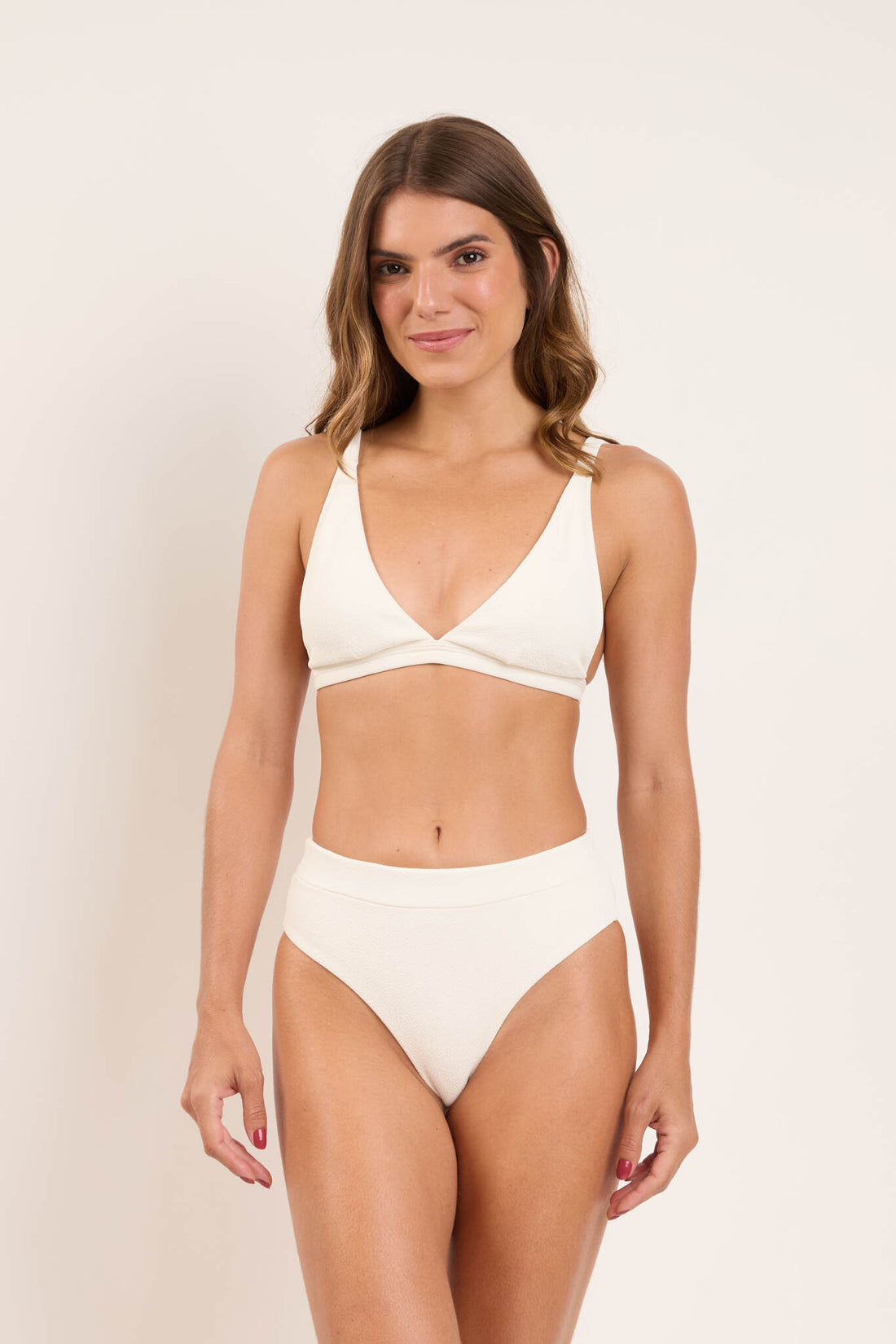 Model Front: Rio De Sol Bikini Bottoms Bottom Sand-Chantilly Kora
