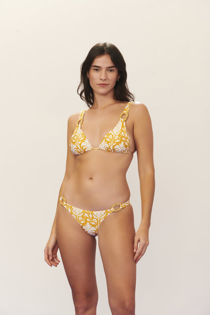Model Front: Blueman Bikini Bottoms Bottom Seiva-Doce-Amarela Ubatuba