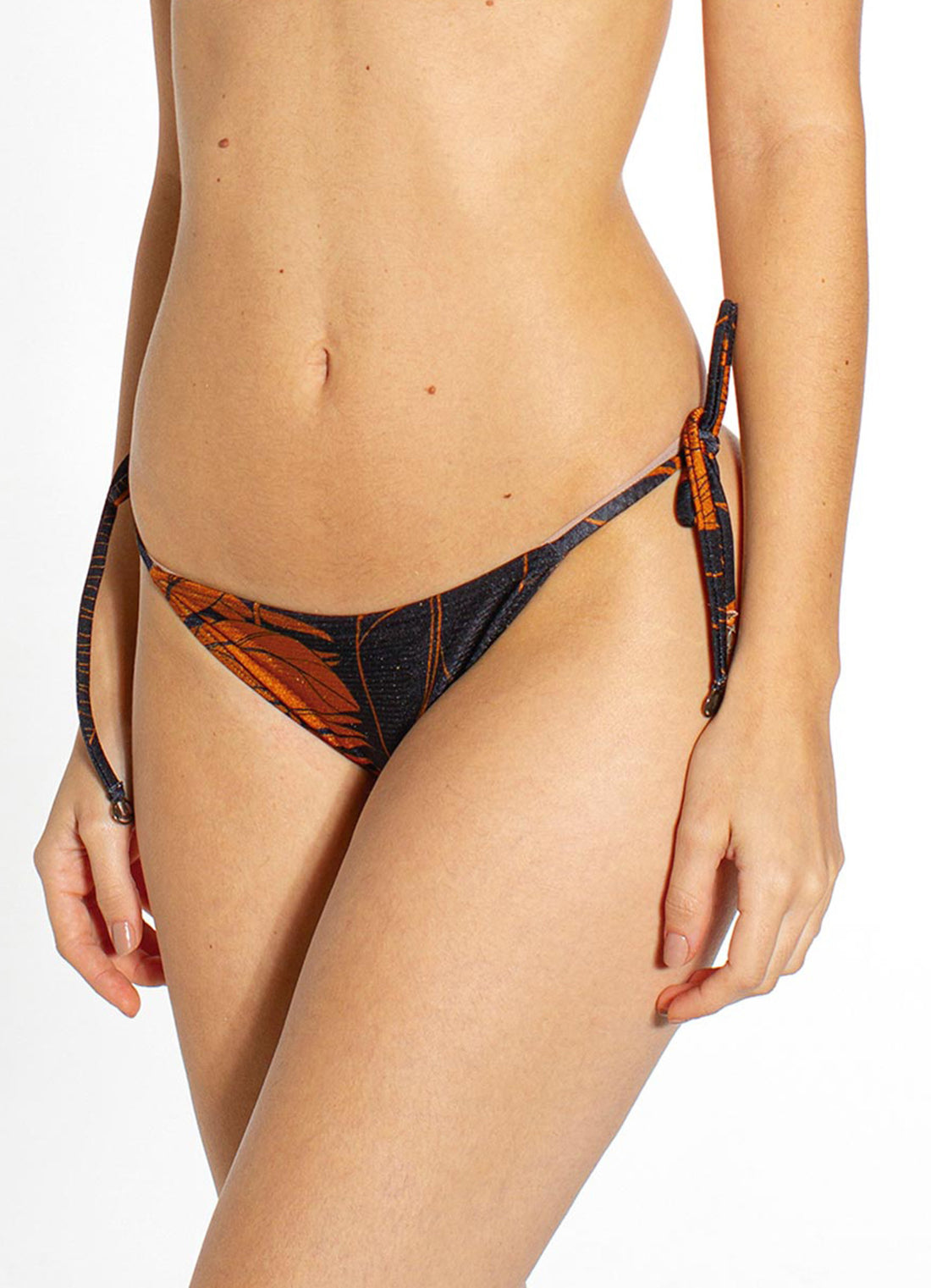 Gallery: Lua Morena Bikini Bottoms Bottom Rolote Folhagem Terra