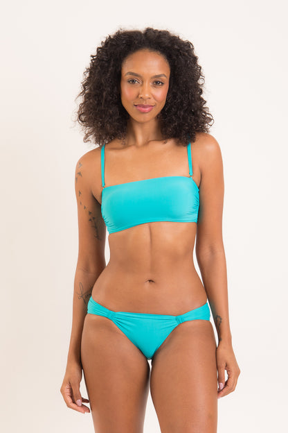 Model Front: Rio De Sol Bikini Tops Top Nanai Bandeau-Reto