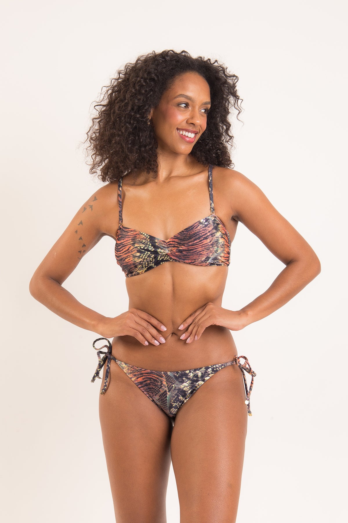 Image 05: Rio De Sol Bikini Tops Top Cobra Twist
