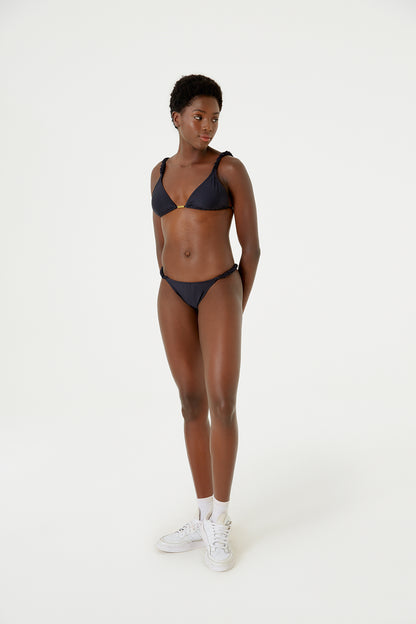 Model Front: Blueman Bikini Tops Top Zuma Liso Preto