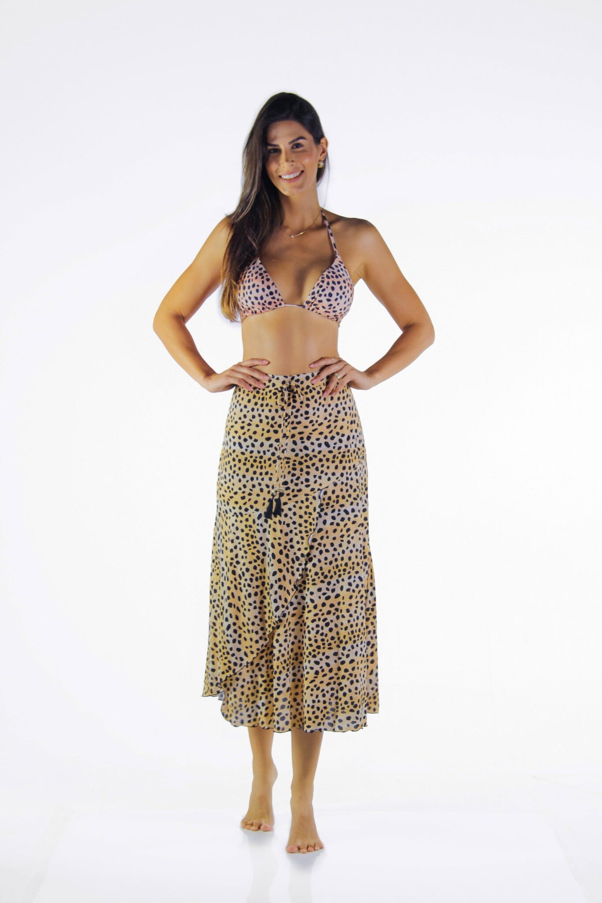 Model Front: La Playa Skirts Saia Babado Guepardo