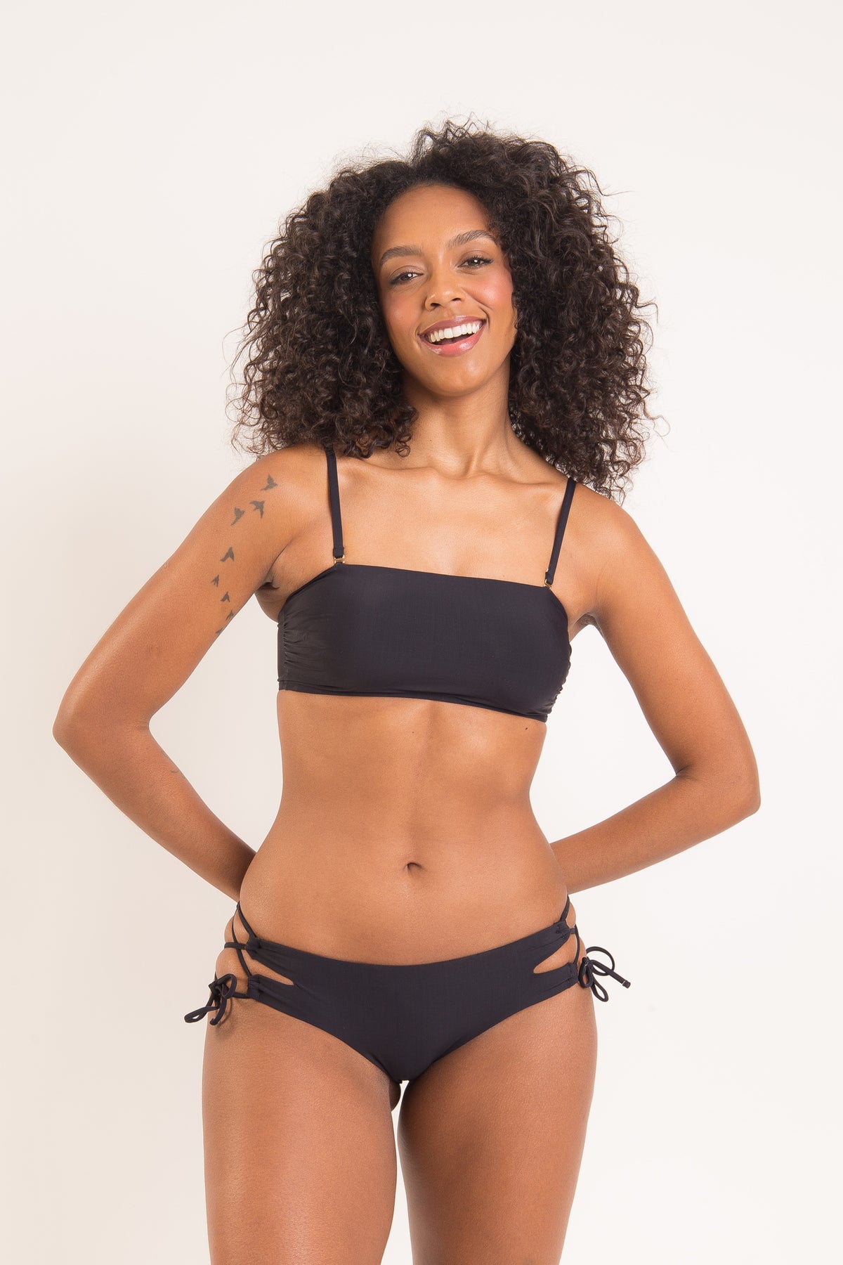 Model Front: Rio De Sol Bikini Bottoms Bottom Nero Madrid