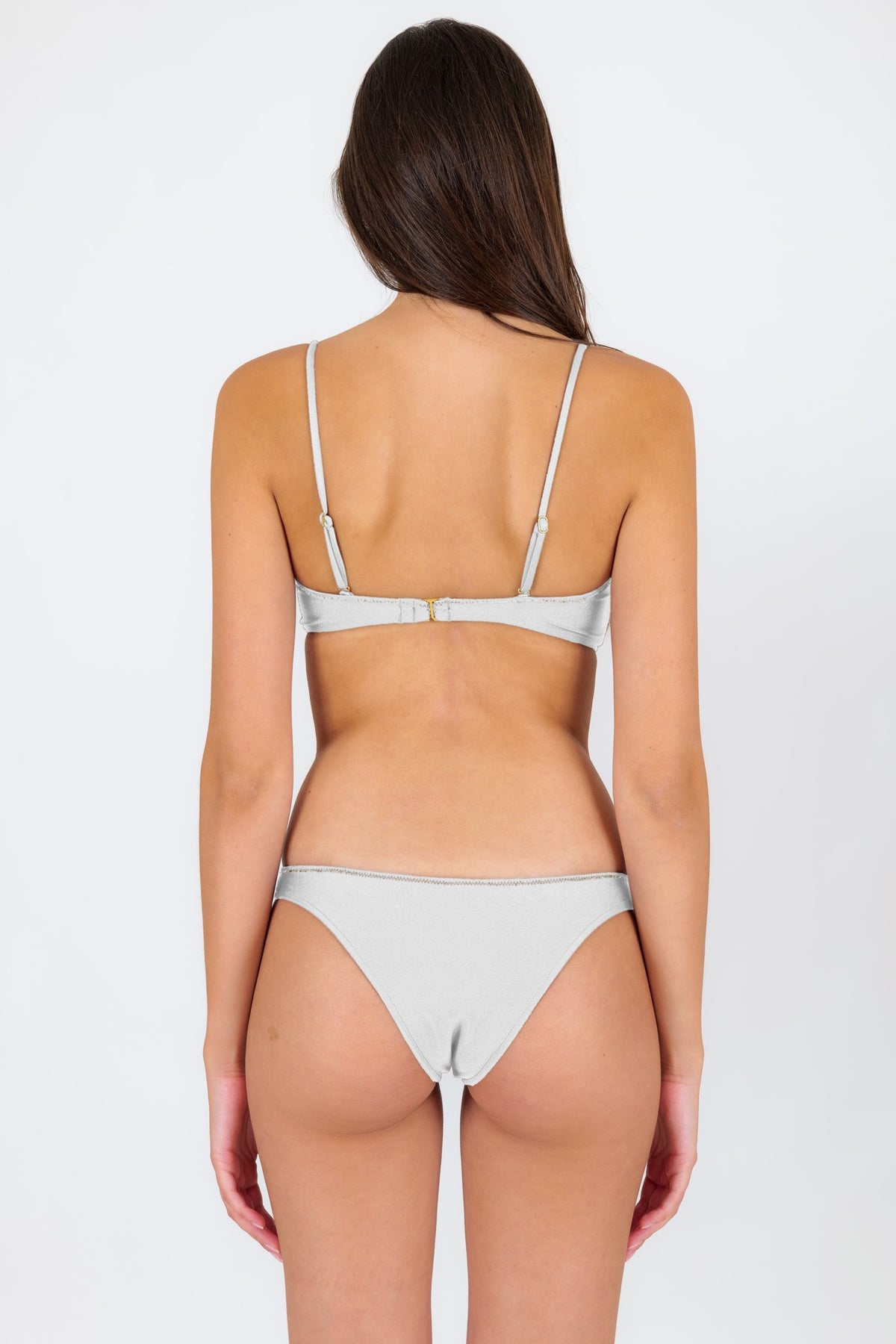 Model Back: Rio De Sol Bikini Tops Top Shimmer-White Bandeau-Knot