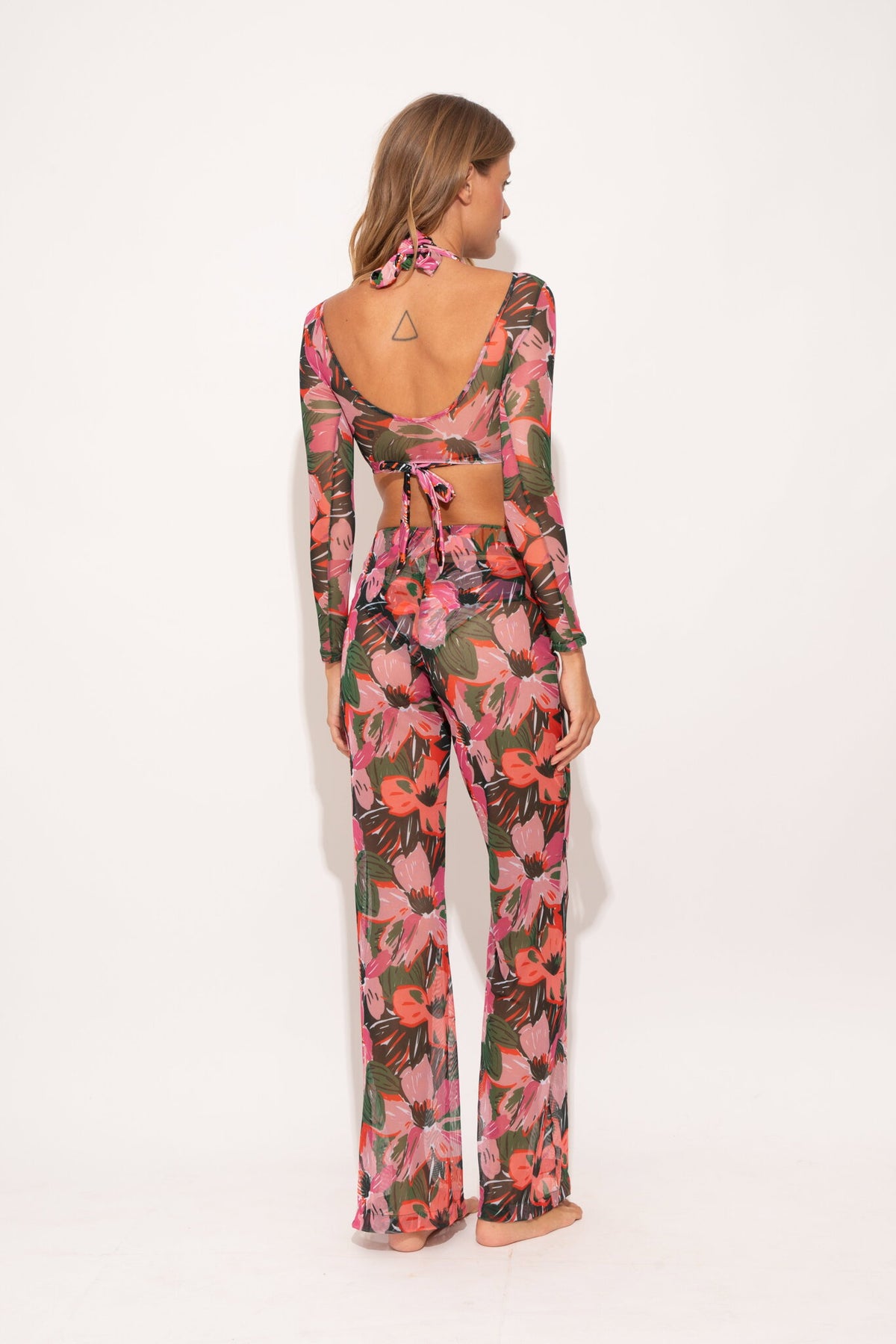 Model Back: Rio De Sol Pants Jolie Pants Lana