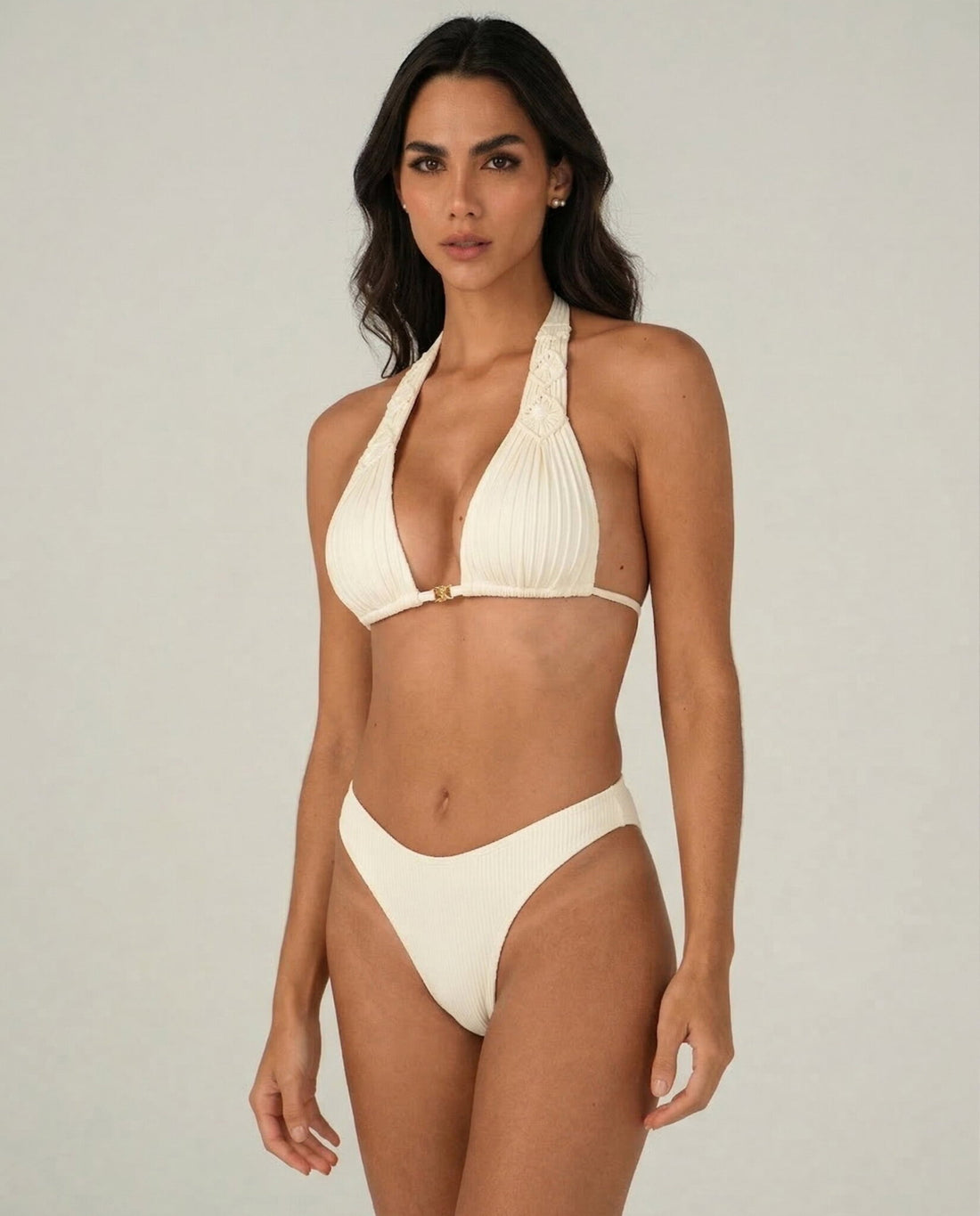 Model Front: Lua Morena Bikini Bottoms Bottom Areia Fio-Dobrado