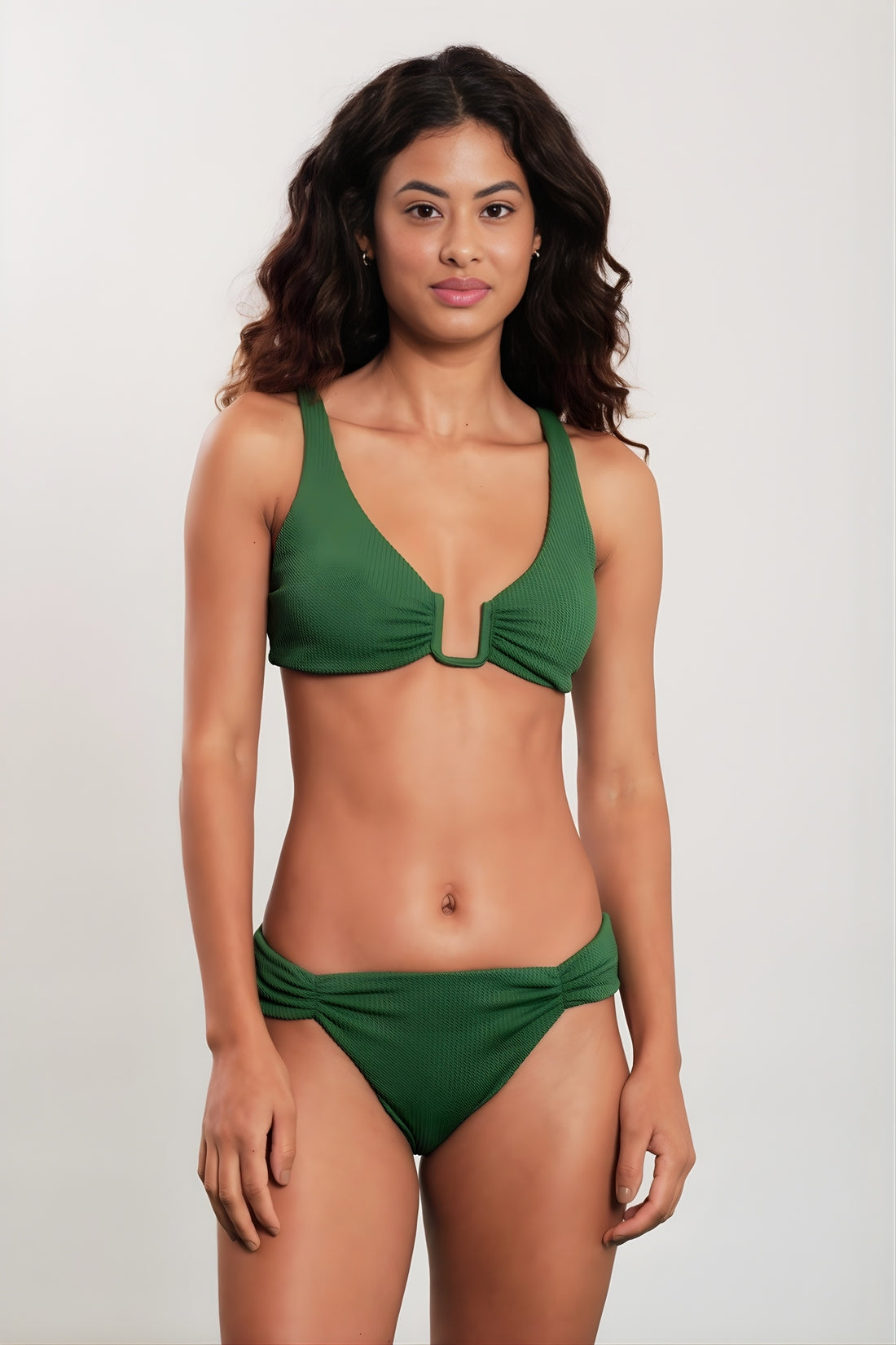 Model Front: Blueman Bikini Tops Top Green Camiseta-Quenia