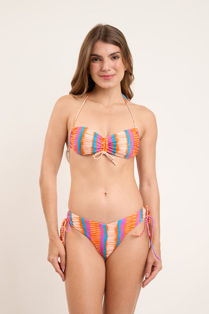 Model Front: Rio De Sol Top Top Stripes Corine