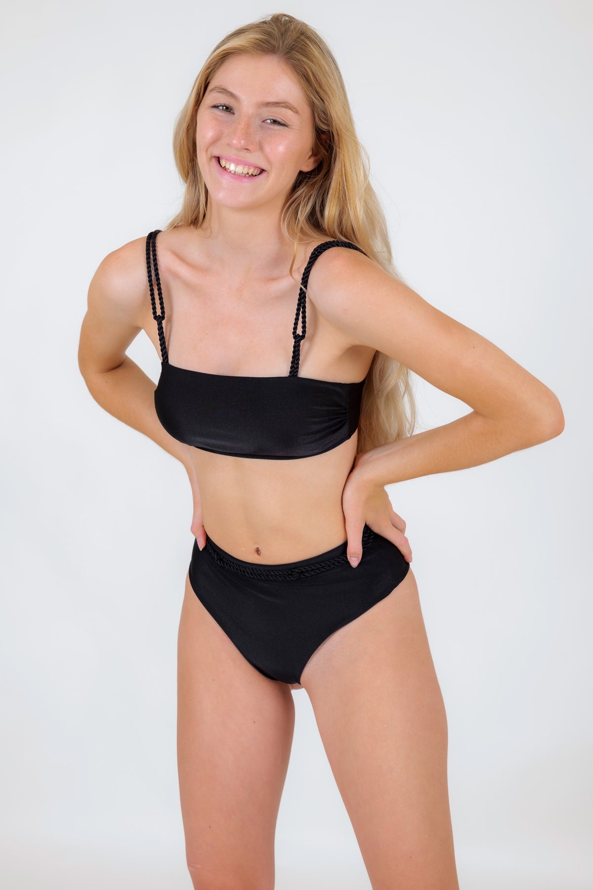 Model Front: Rio De Sol Bikini Bottoms Bottom Shimmer-Black Hotpants