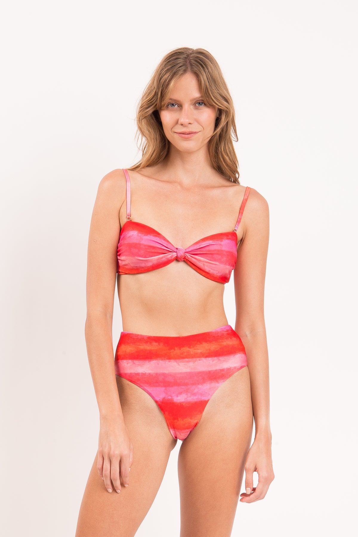 Model Front: Rio De Sol Bikini Tops Top Cher Bandeau-Joy