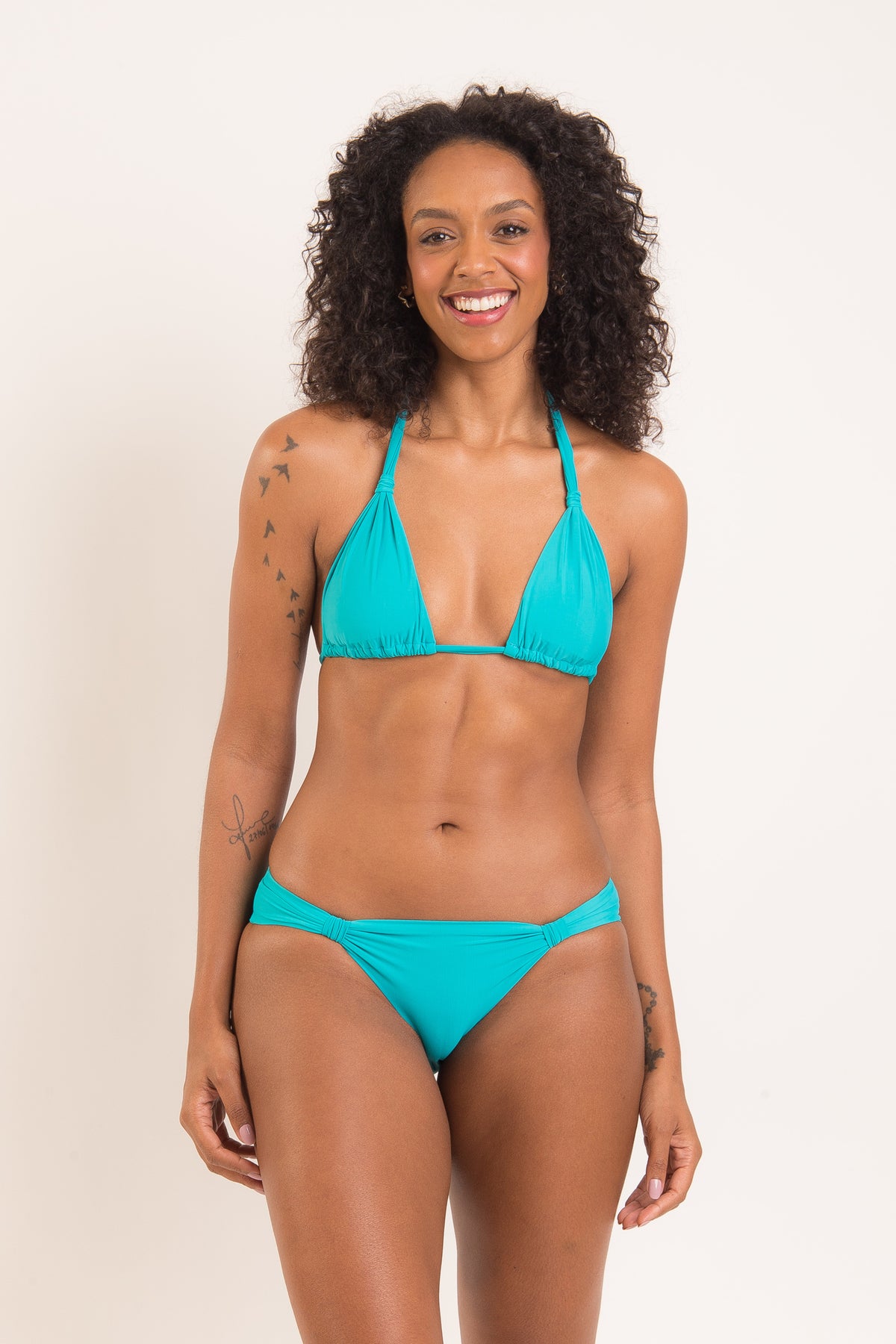 Model Front: Rio De Sol Bikini Bottoms Bottom Nanai Mel