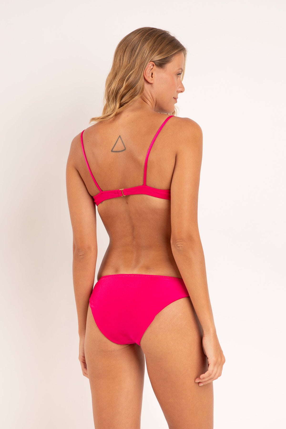 Model Back: Rio De Sol Two Piece Swimwear Set Shimmer-Olinda Balconet-Tie Essential-Comfy