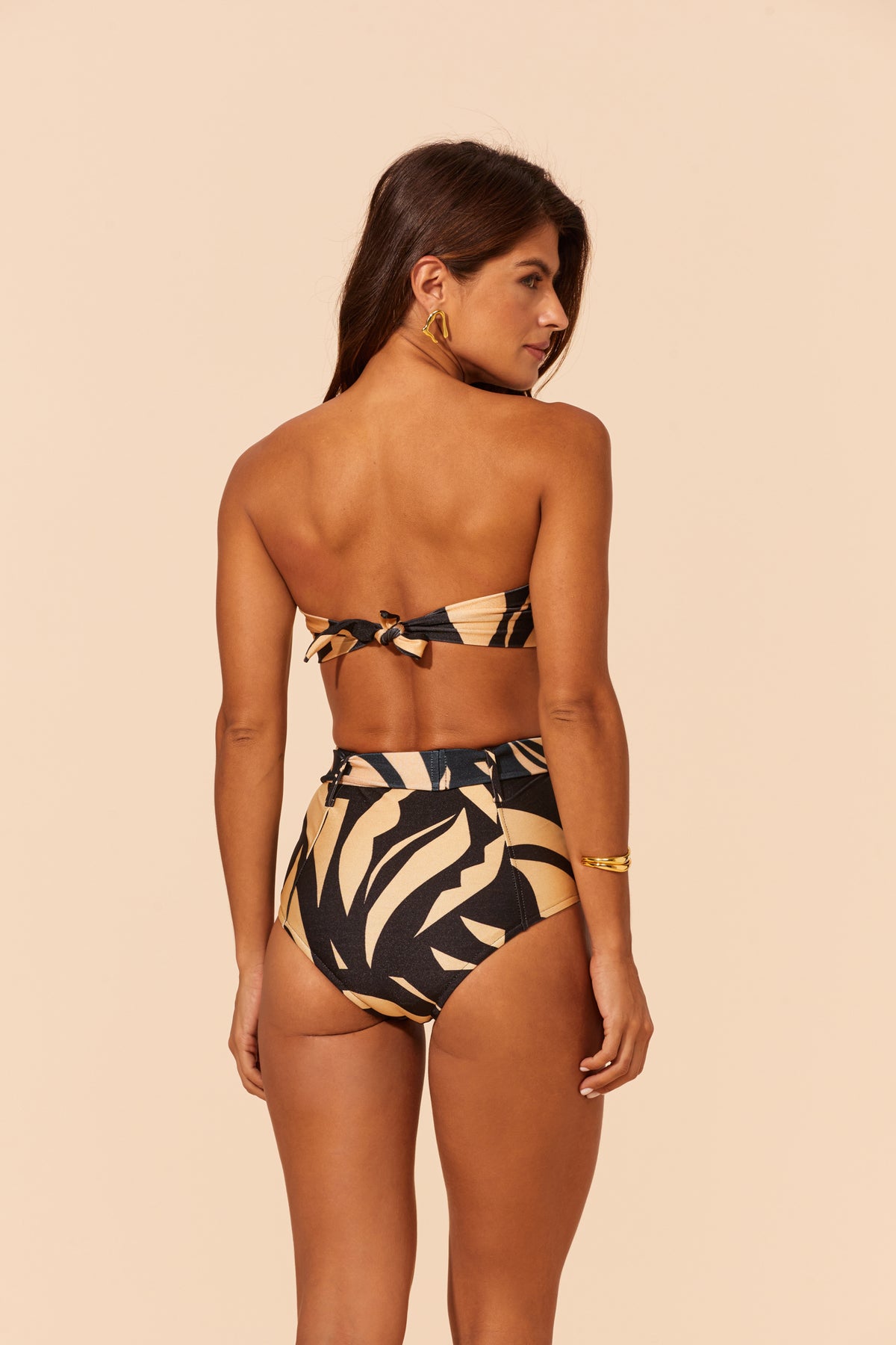 Model Back: Lua Morena Bikini Bottoms Bottom Brisa-Da-Noite Hot-Pants-Cinto