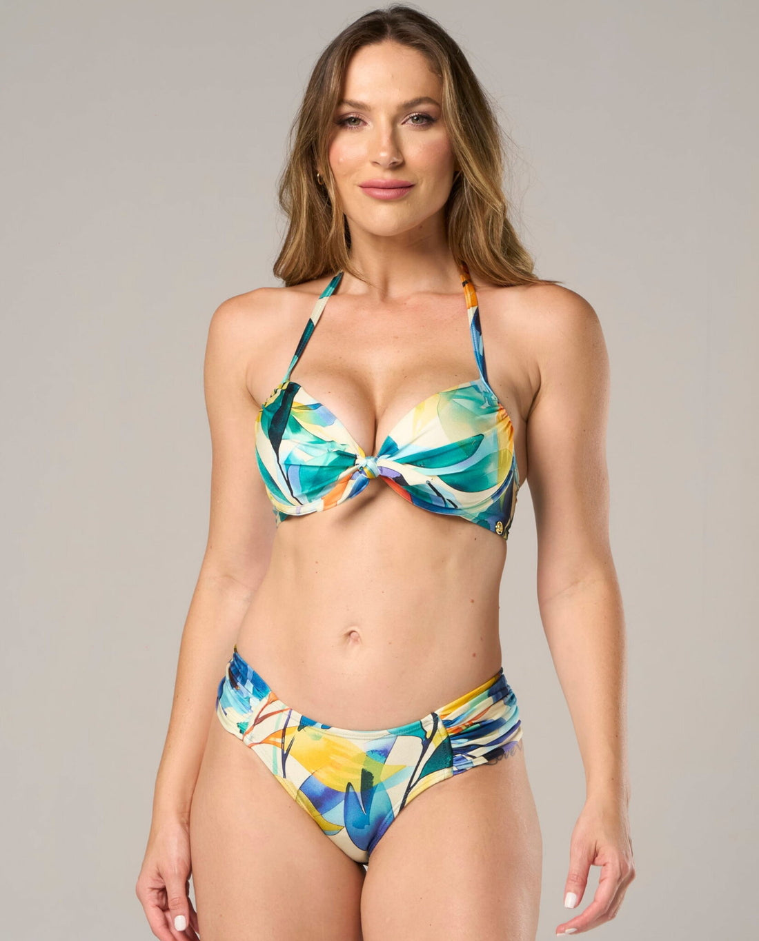 Model Front: Lua Morena Bikini Tops Top Tangara Meia-Taca