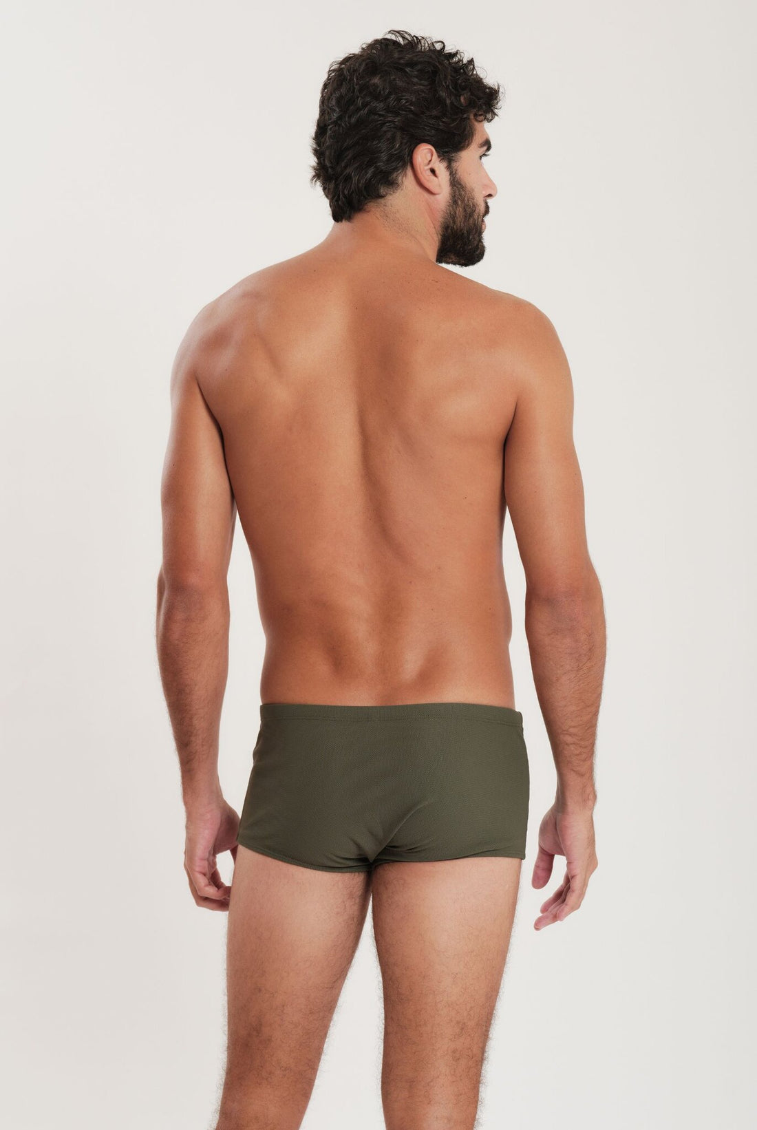 Model Back: Blueman Swim Trunks Sunga Army Fit Lisa Verde