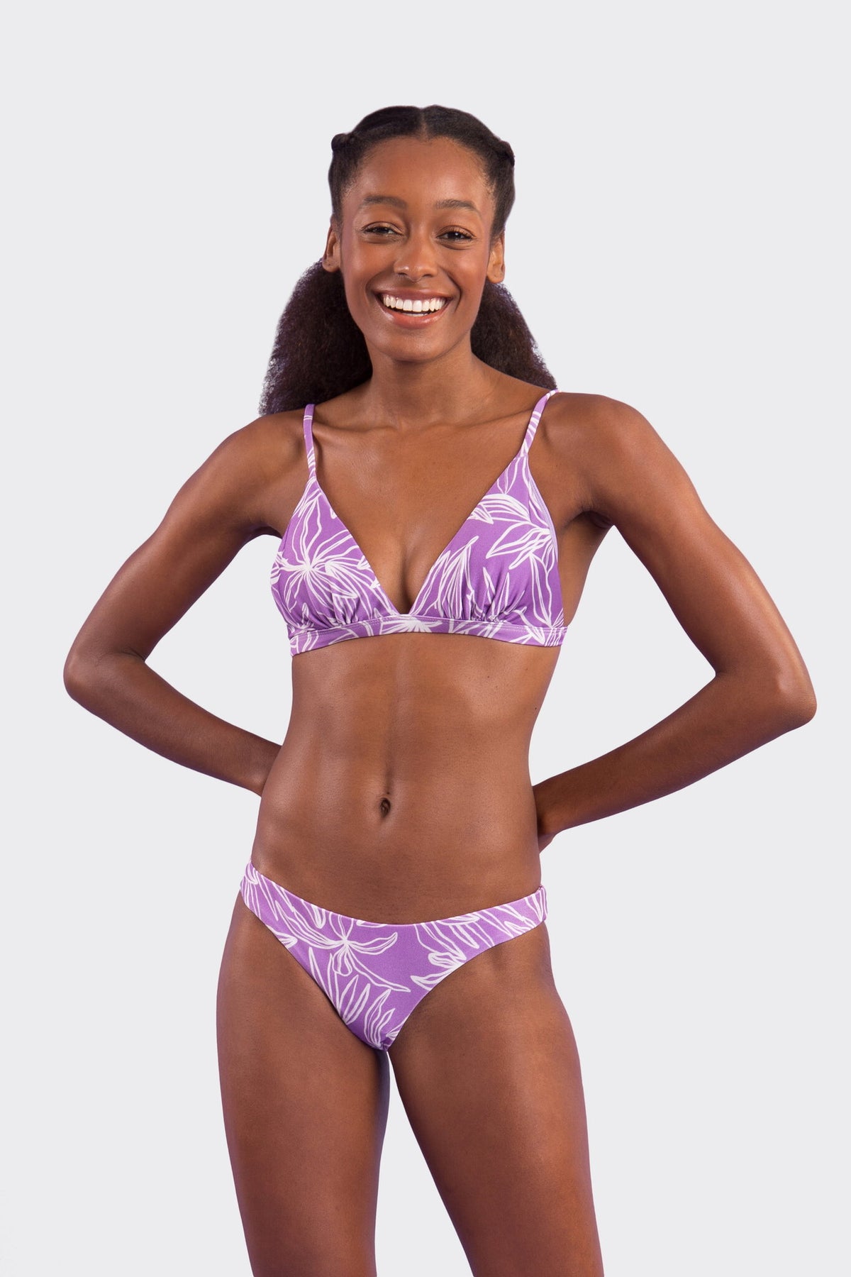 Model Front: Rio De Sol Bikini Tops Top Trail-Purple Tri-Fixo