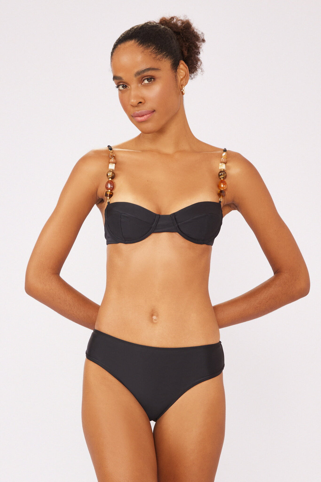 Model Front: Blueman Bikini Bottoms Bottom Preto Sunquine