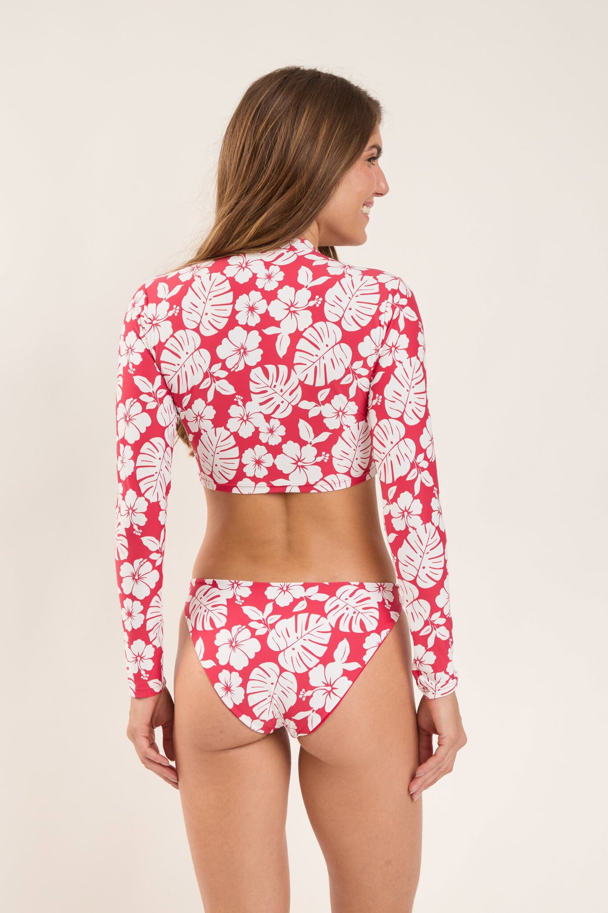 Model Back: Wednesday In Hawaii By Rio De Sol Bikini Tops Top Pua-Hibiscus Reef