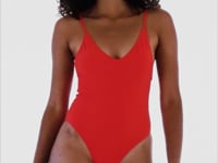 Video: Rio De Sol One Piece Swimsuits Rouge Hype