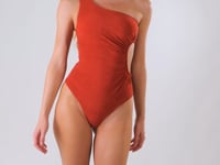 Video: Rio De Sol One Piece Swimsuits Malibu-Chili Maeve