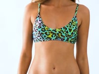 Video: Rio De Sol Two Piece Swimwear Set Morumbi Bralette Essential-Comfy