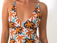 Video: Rio De Sol One Piece Swimsuits Kauai Sunny