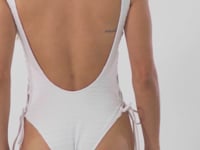 Video: Rio De Sol One-Piece Memphis-White Zoe