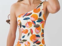 Video: Rio De Sol One Piece Swimsuits Picnic Maeve