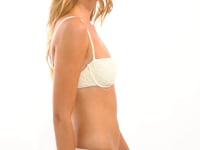 Video: Rio De Sol Bikini Bottoms Bottom Brisa-Offwhite Essential